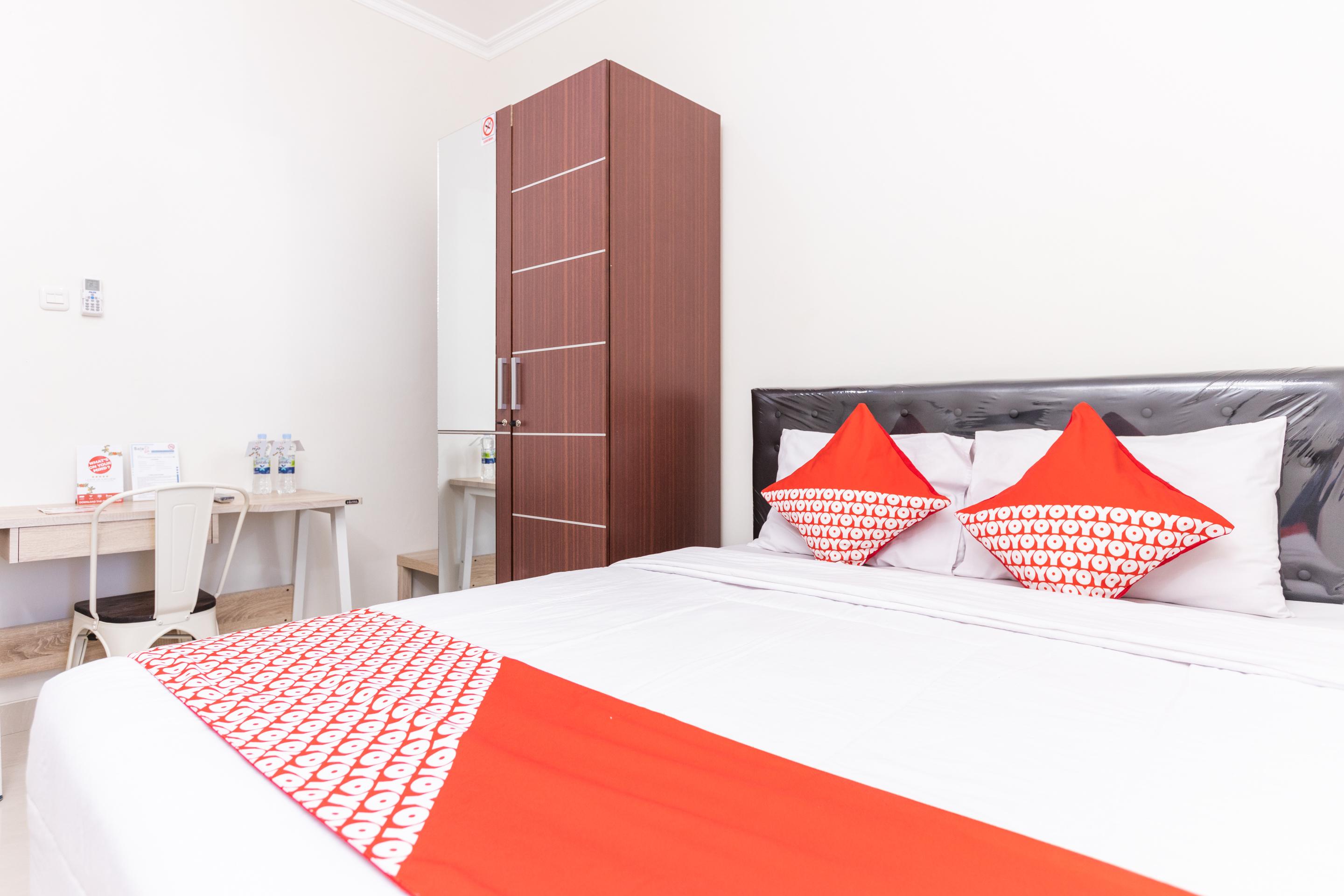 Oyo 1975 Bale Ikite Hotell Makassar Exteriör bild