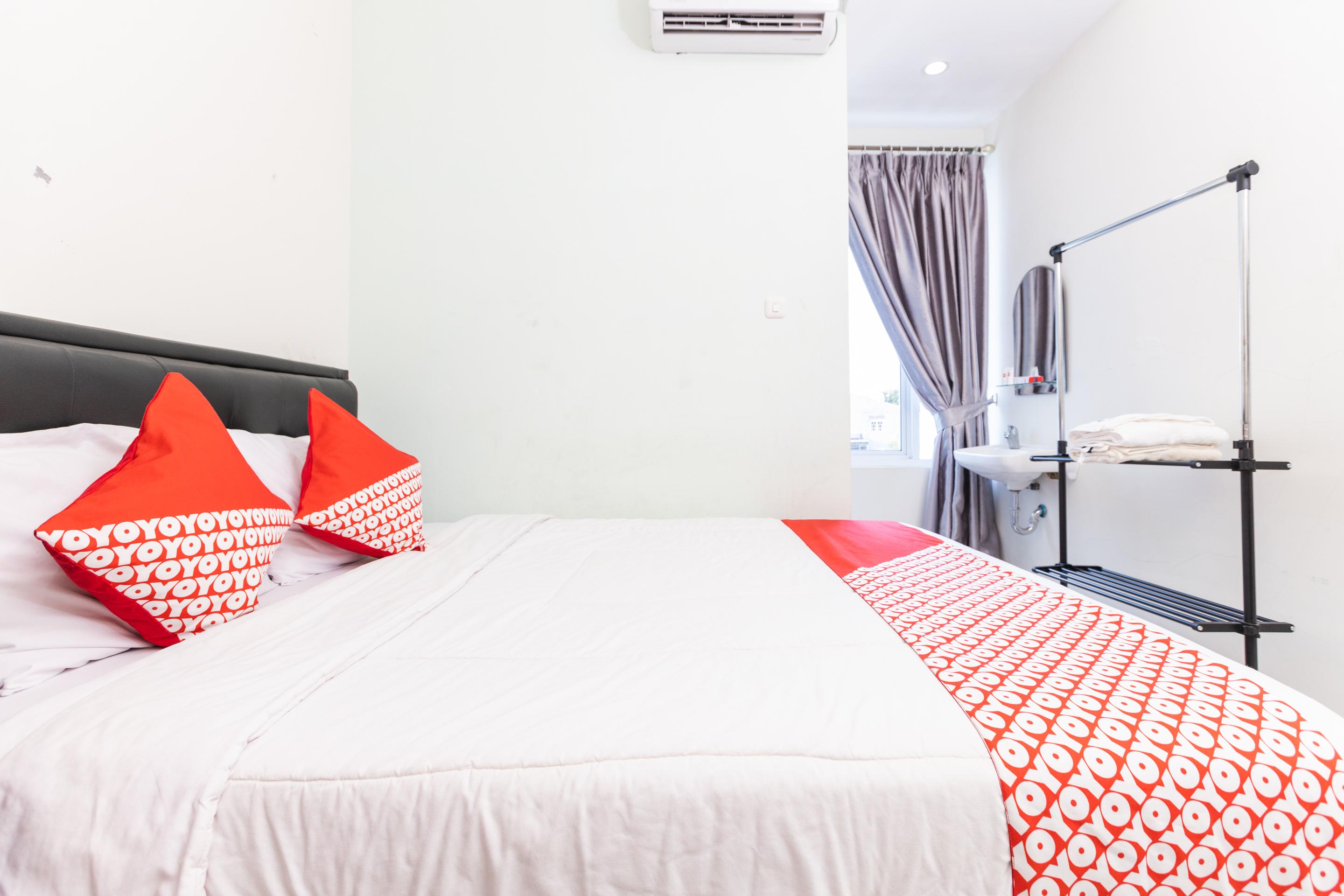 Oyo 1975 Bale Ikite Hotell Makassar Exteriör bild