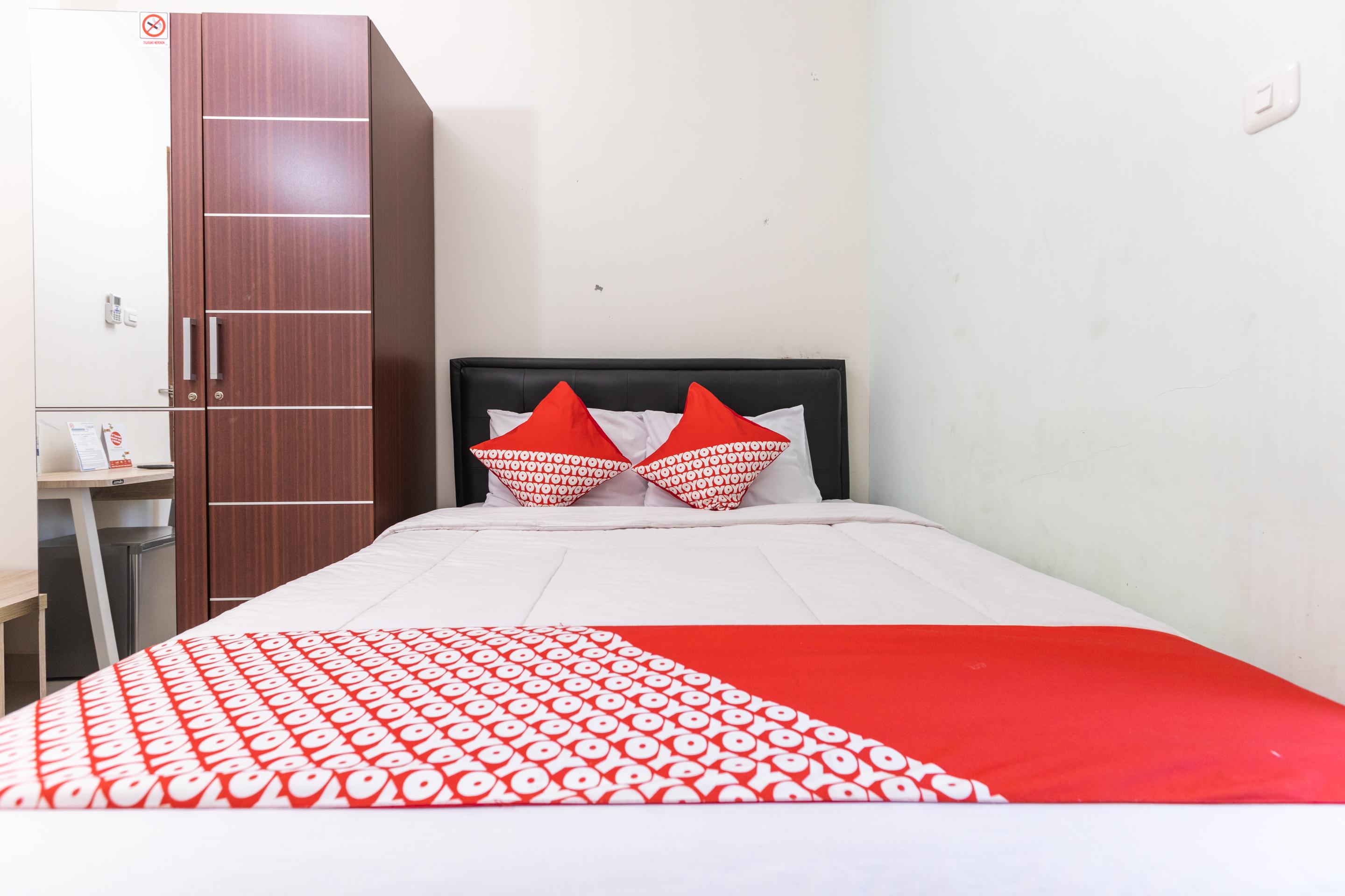 Oyo 1975 Bale Ikite Hotell Makassar Exteriör bild